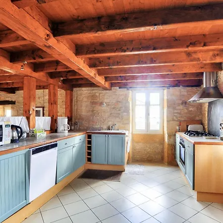 Prázdninový dům Maison En Pierre Au Pied De La Vezere, Pour 6 *